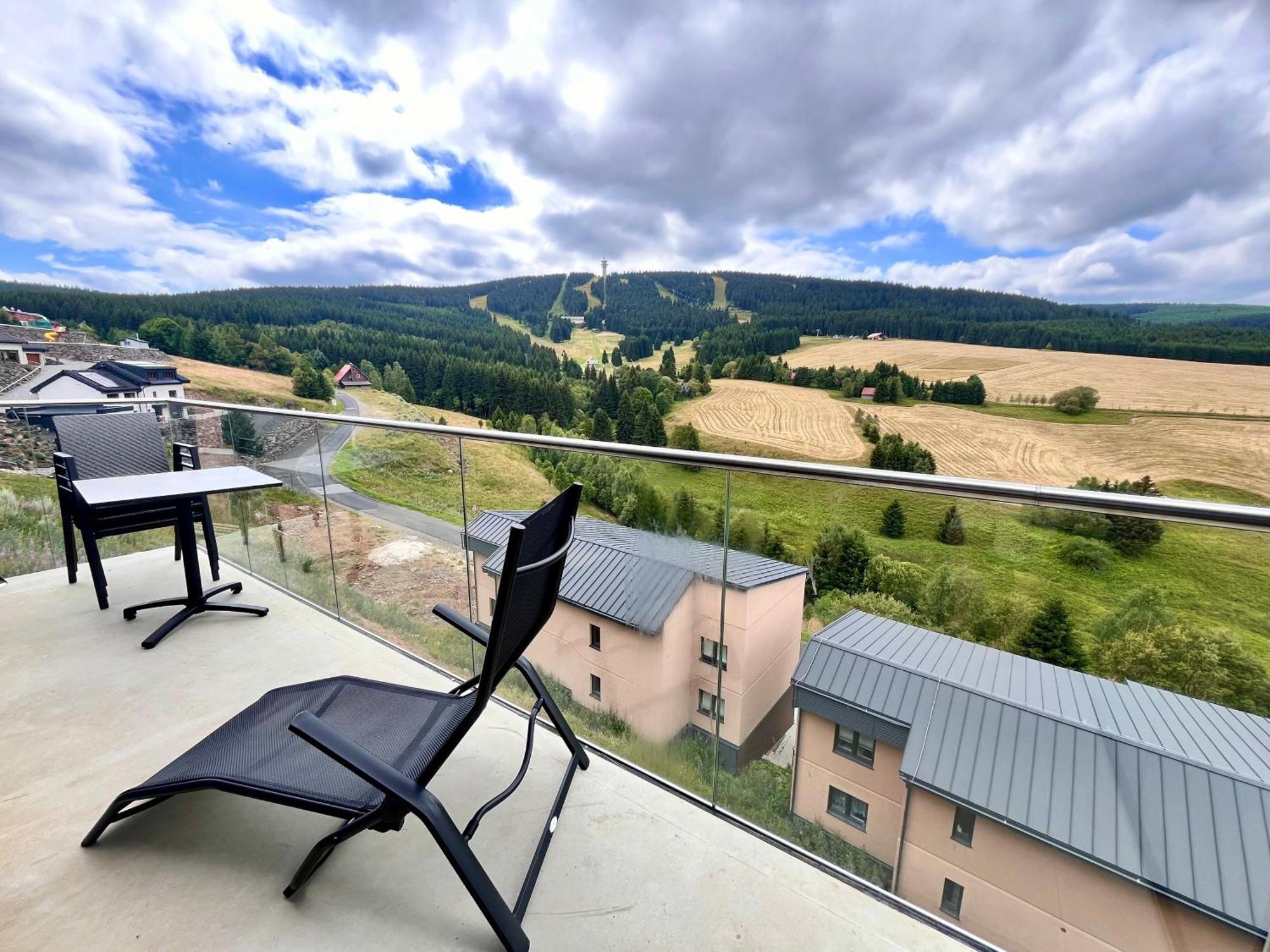 Apartmany Vista Klinovec Loučná pod Klínovcem Buitenkant foto